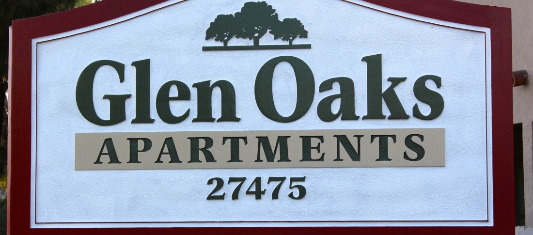 Glen Oaks Apartments